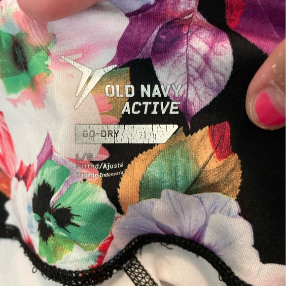 Old Navy Floral Bike Shorts - Black and Multicolor with side pockets size L - Picture 5 of 5